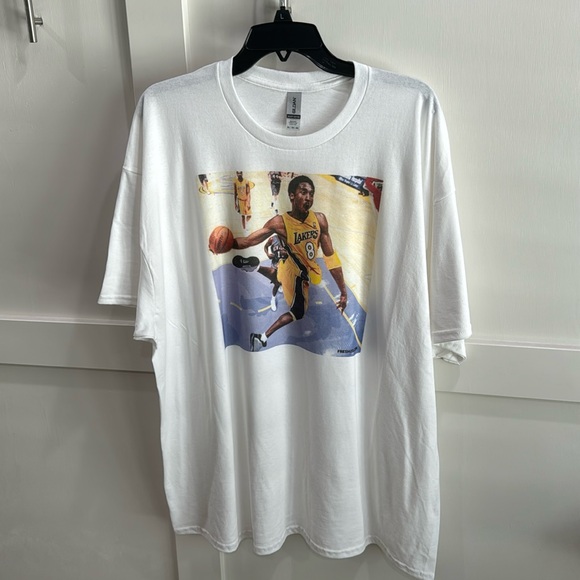 Gildan Other - Gildan - Heavy Cotton - White Shirt - w/ NBA Player print sz XXL